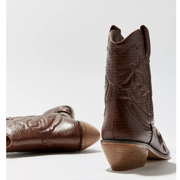 UO Fallen Cowboy Boot, brown reptile SZ 10. NEW, still in box, never worn. - Picture 3 of 5